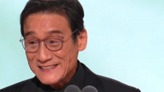 给岳m洗澡勃起